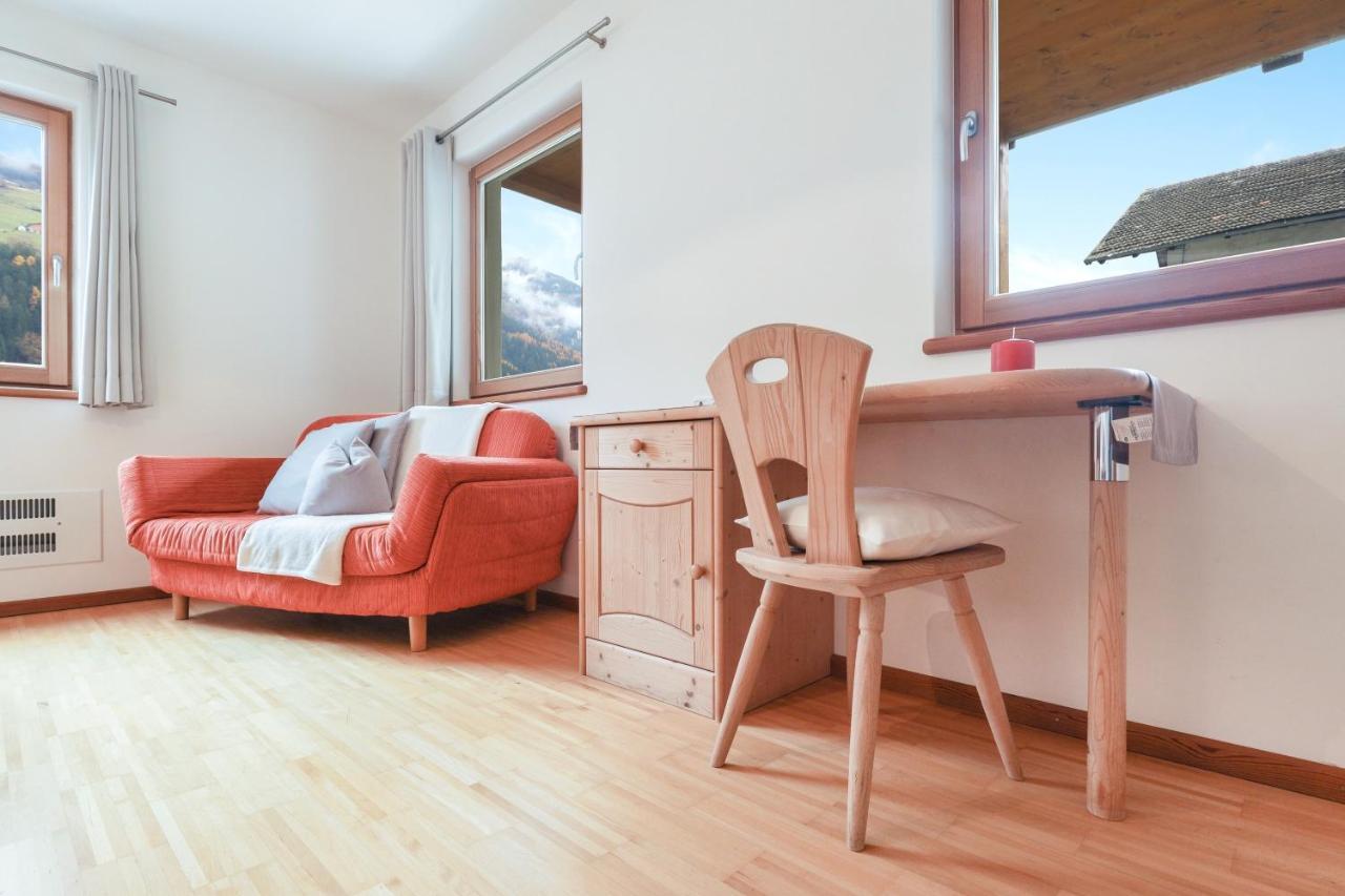 Kelderer Hof - Appartment Meran San Martino In Passiria  ภายนอก รูปภาพ
